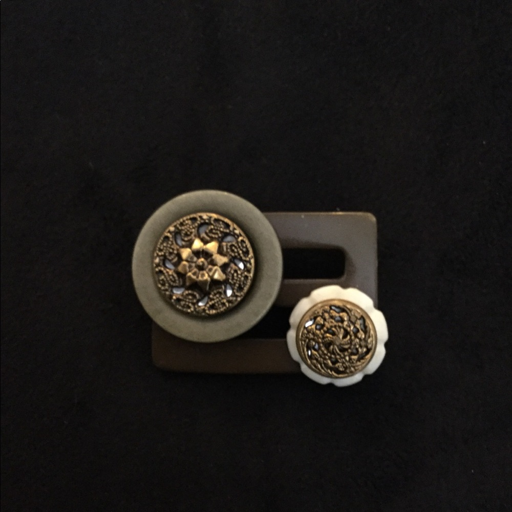 Antique pin
